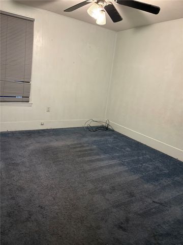 320 Main St, New Kensington, PA 15068