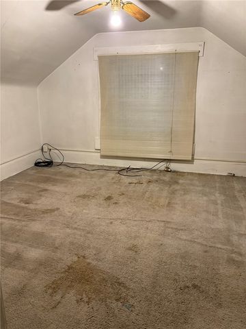 320 Main St, New Kensington, PA 15068