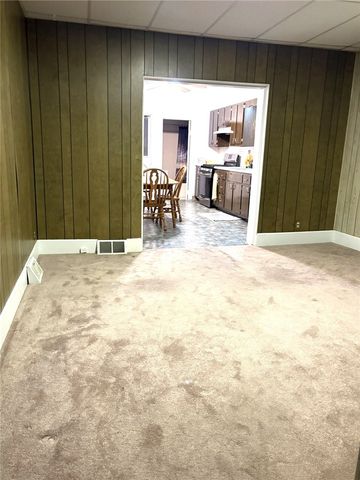 320 Main St, New Kensington, PA 15068