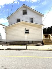 320 Main St, New Kensington, PA 15068