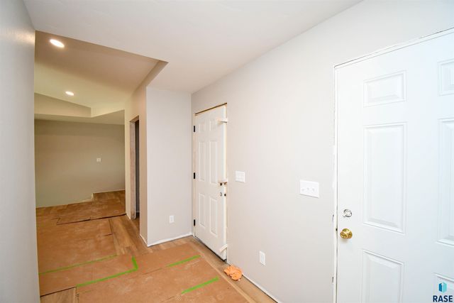 5513 W Rock Hill Pl Place, Sioux Falls, SD 57107