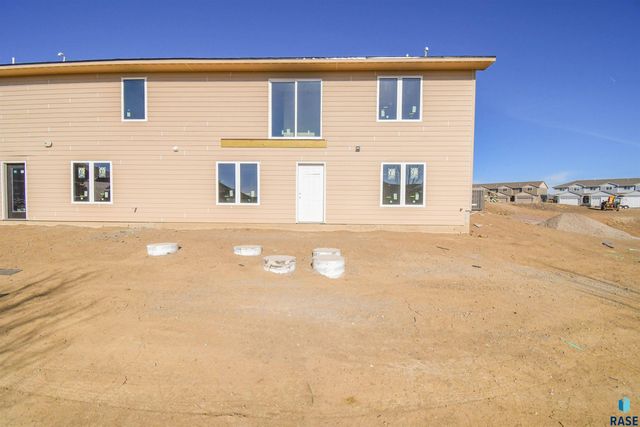 5513 W Rock Hill Pl Place, Sioux Falls, SD 57107