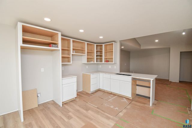 5513 W Rock Hill Pl Place, Sioux Falls, SD 57107