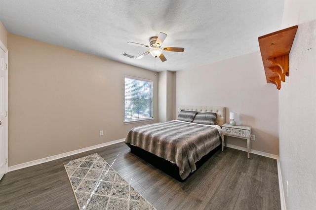 6202 Lake Chase Court, Katy, TX 77493