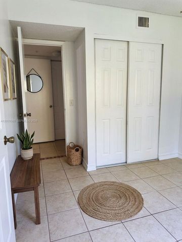 460 S Park Road 6103, Hollywood, FL 33021