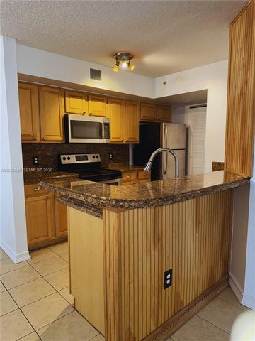 460 S Park Road 6103, Hollywood, FL 33021
