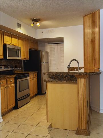 460 S Park Road 6103, Hollywood, FL 33021