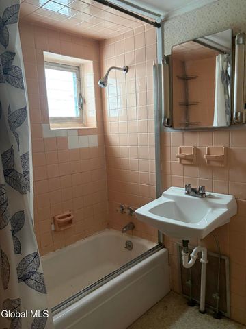 11 Gilmore Street, Whitehall Village, NY 12887