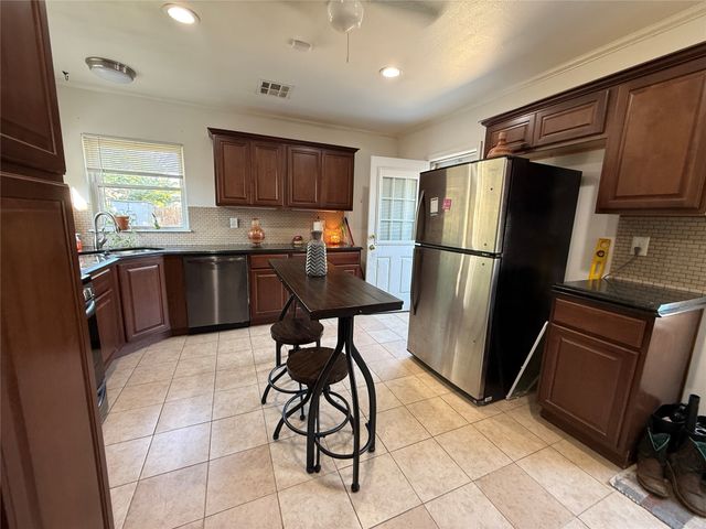 1624 N Boston Avenue, Tulsa, OK 74106