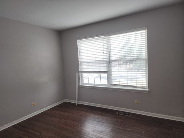 13 Brian Court, Algonquin, IL 60102