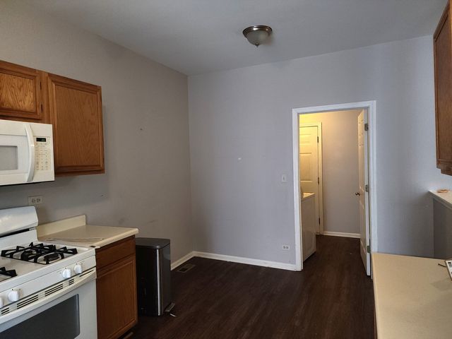 13 Brian Court, Algonquin, IL 60102