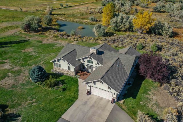 21 Creek Ln, Cody, WY 82414 property photo