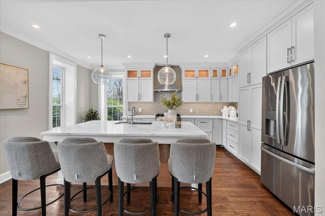 727 Marshall Avenue, St Louis, MO 63119