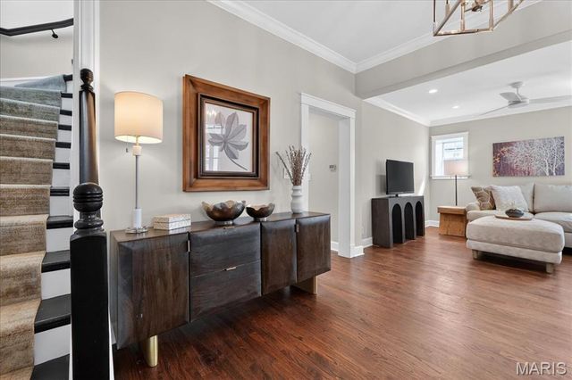 727 Marshall Avenue, St Louis, MO 63119