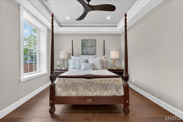 727 Marshall Avenue, St Louis, MO 63119