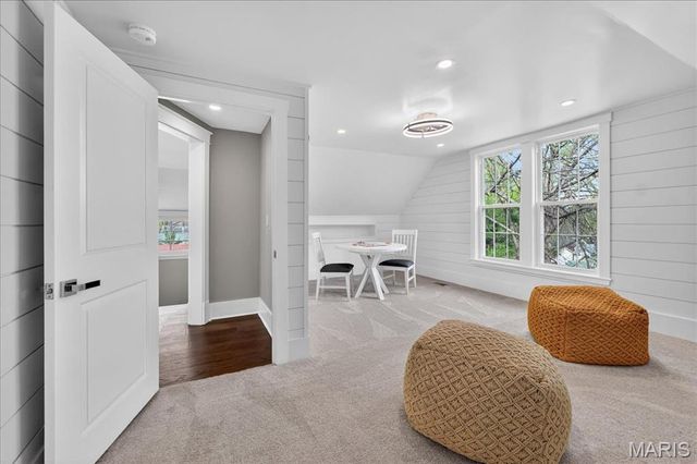 727 Marshall Avenue, St Louis, MO 63119