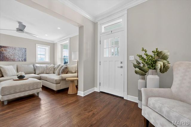 727 Marshall Avenue, St Louis, MO 63119