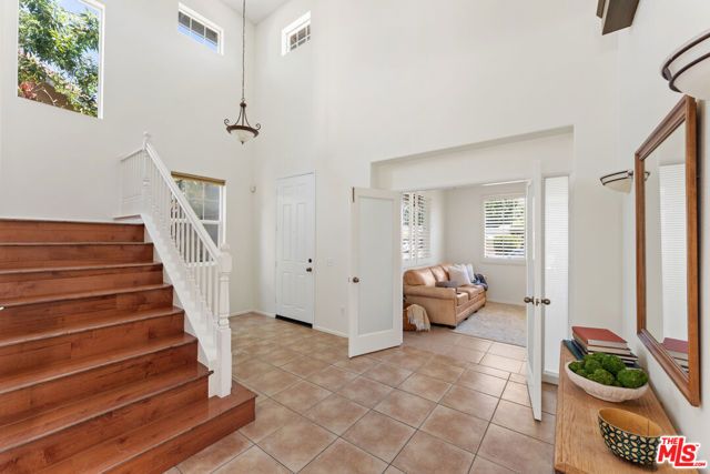7701 Jordan Avenue, Los Angeles, CA 91304