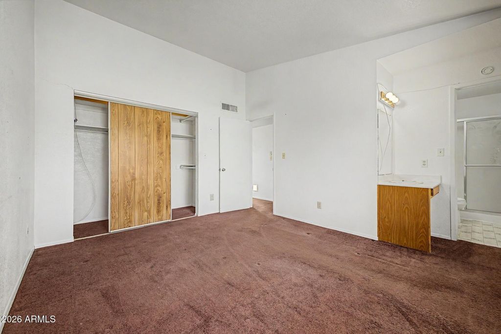 Image 16 of property listing at 1022 W MALIBU Drive, Tempe, AZ 85282