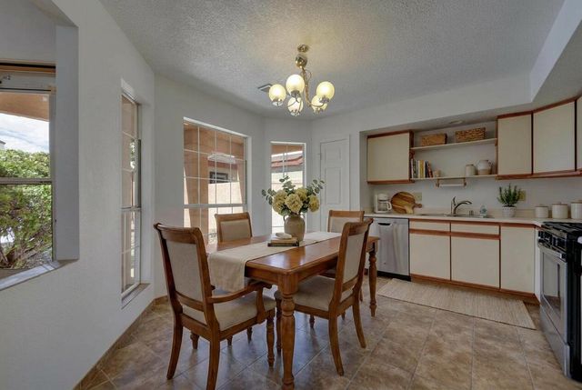 1316 Rebecca Road NE, Rio Rancho, NM 87144