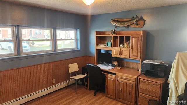 29513 Greenland Street, Livonia, MI 48154