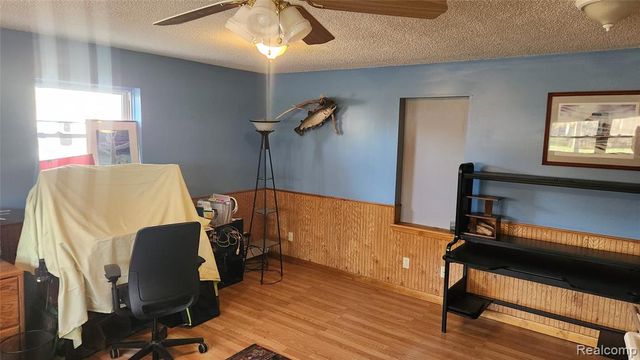 29513 Greenland Street, Livonia, MI 48154