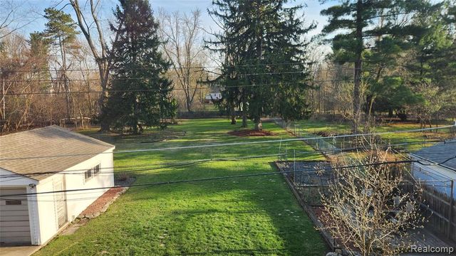 29513 Greenland Street, Livonia, MI 48154