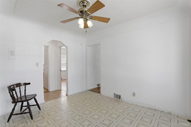 1656 N Franklin Street, Dearborn, MI 48128