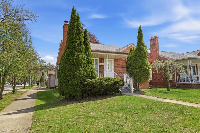 1656 N Franklin Street, Dearborn, MI 48128