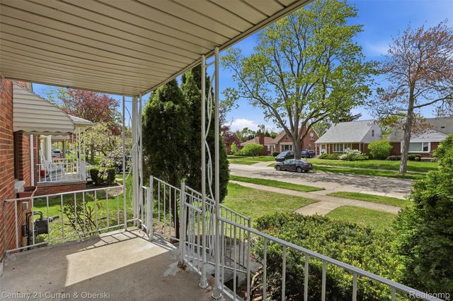 1656 N Franklin Street, Dearborn, MI 48128