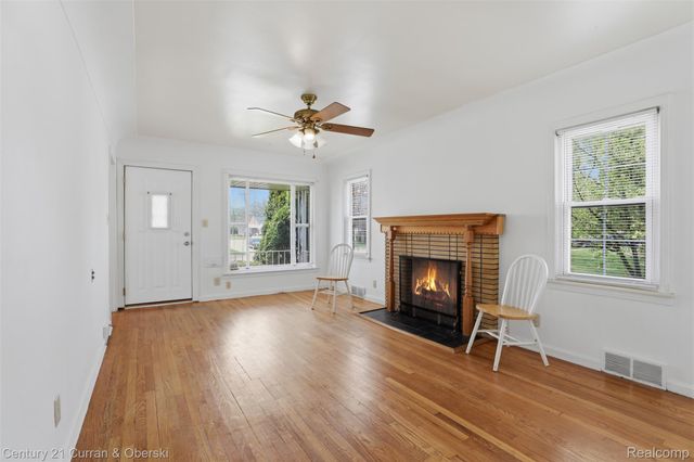 1656 N Franklin Street, Dearborn, MI 48128