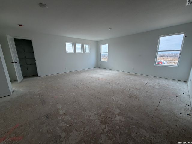 10907 Bop Ln, Adkins, TX 78101