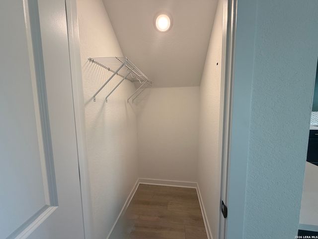 10907 Bop Ln, Adkins, TX 78101