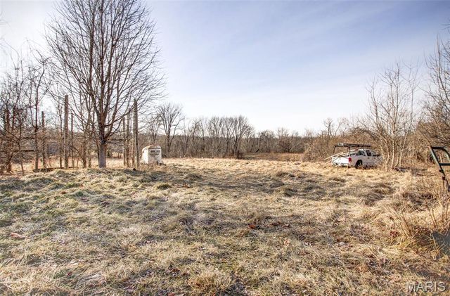 2998 Gresham Hollow Road, Hamburg, IL 62045