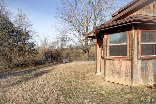 2998 Gresham Hollow Road, Hamburg, IL 62045