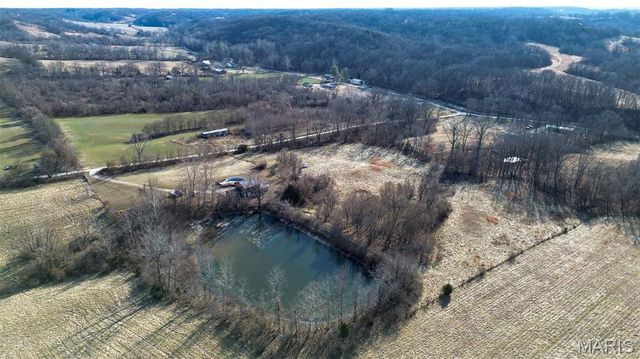 2998 Gresham Hollow Road, Hamburg, IL 62045