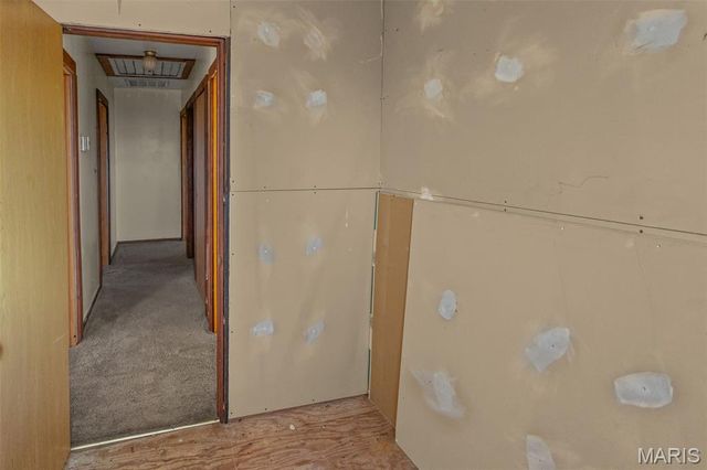 2998 Gresham Hollow Road, Hamburg, IL 62045