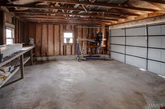 2998 Gresham Hollow Road, Hamburg, IL 62045