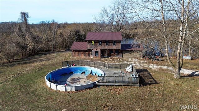 2998 Gresham Hollow Road, Hamburg, IL 62045