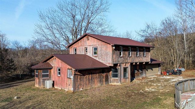 2998 Gresham Hollow Road, Hamburg, IL 62045