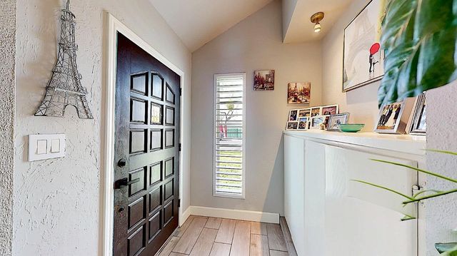 204 N Santa Ana Ave, Modesto, CA 95354