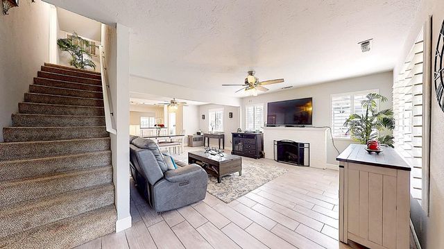 204 N Santa Ana Ave, Modesto, CA 95354