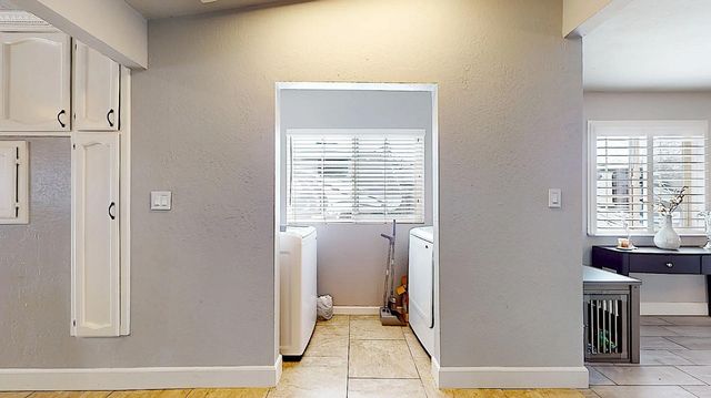 204 N Santa Ana Ave, Modesto, CA 95354