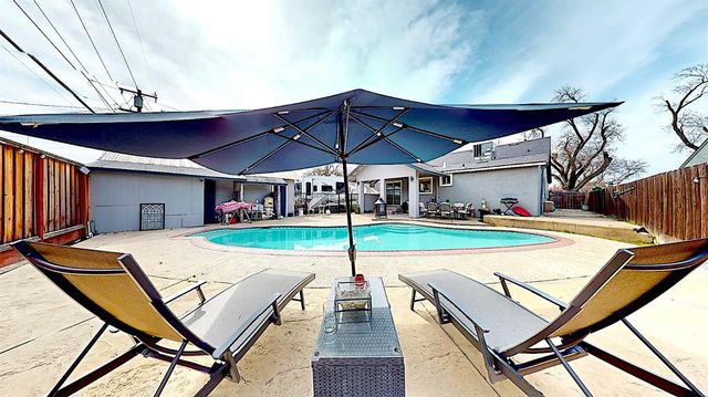 204 N Santa Ana Ave, Modesto, CA 95354