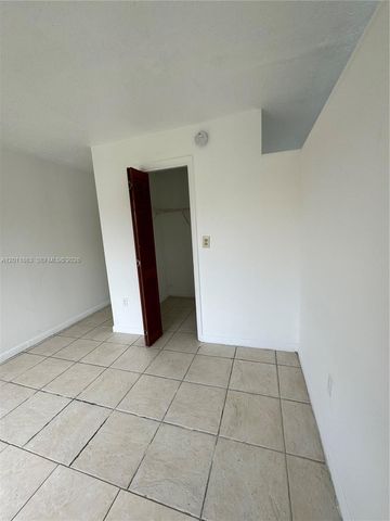 9405 W Flagler St 302D, Miami, FL 33174