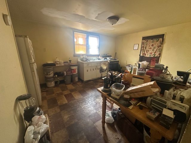 7712 New Castle Avenue, Burbank, IL 60459