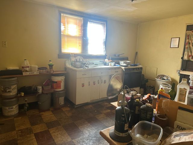 7712 New Castle Avenue, Burbank, IL 60459