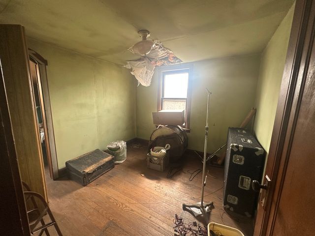 7712 New Castle Avenue, Burbank, IL 60459