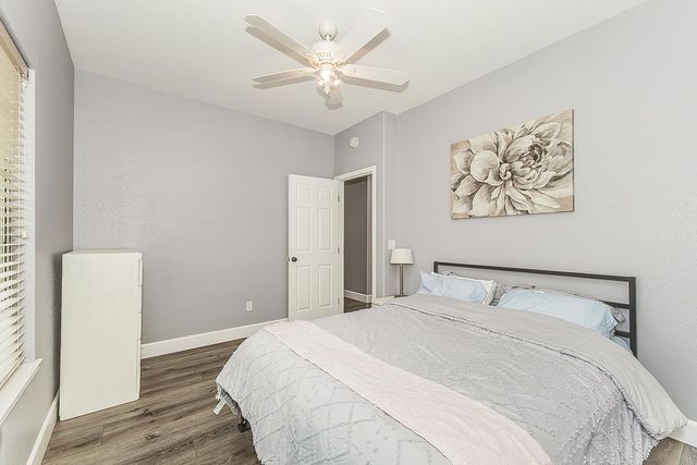 2409 SE Cottonwood Circle, Visalia, CA 93277