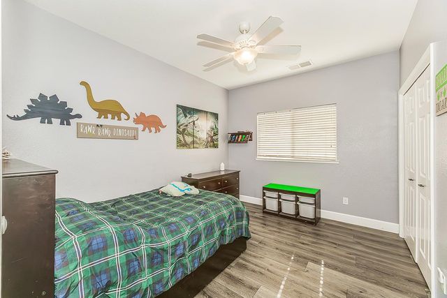 2409 SE Cottonwood Circle, Visalia, CA 93277